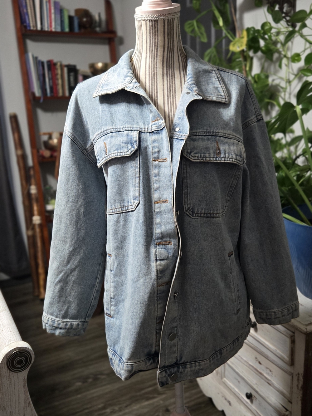 Relaxed Light Wash Denim Jacket with Chest Pockets